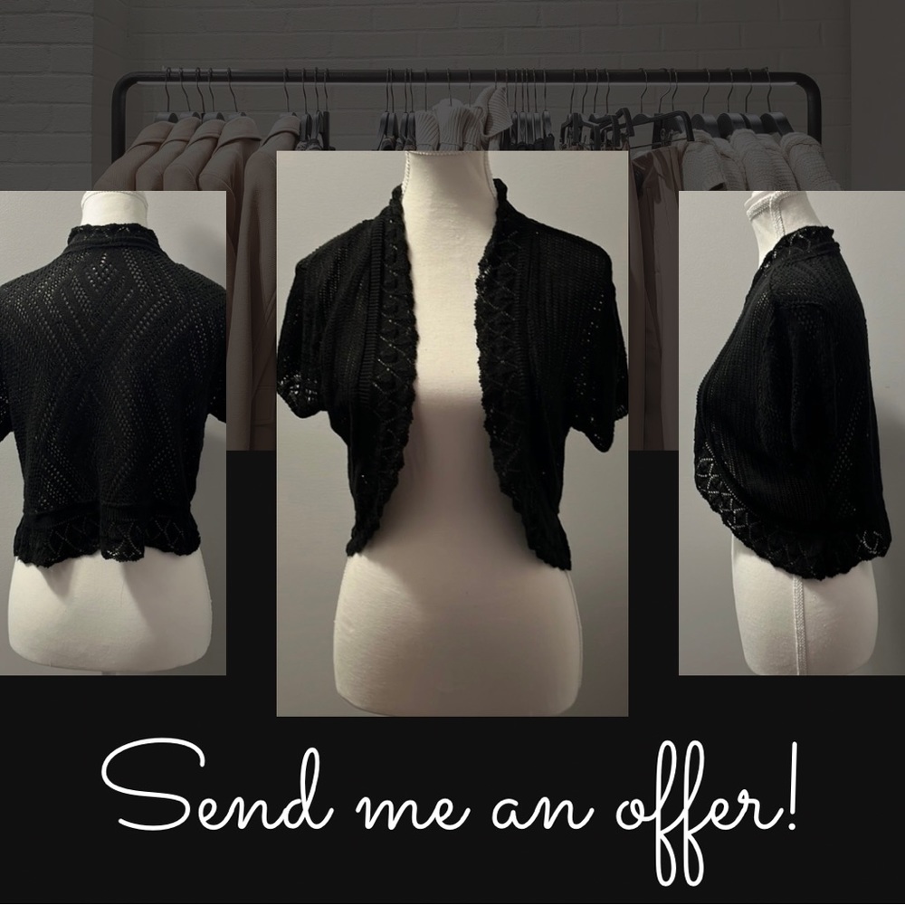 Woman’s Crochet Short-Sleeved Cropped Cardigan